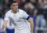 包含卡利亚里在客场被逼降级，保级形势严峻的词条