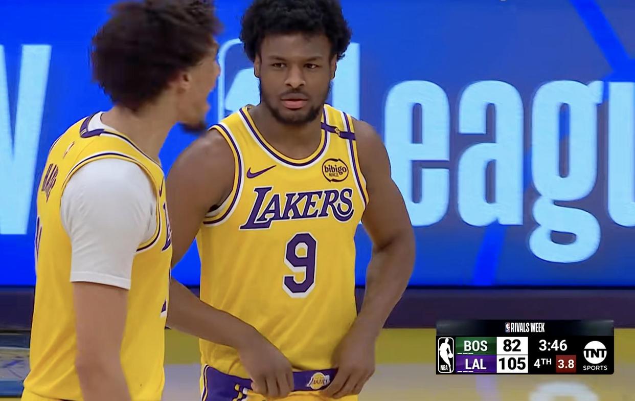 关于詹姆斯惊艳全场，连续三场30+助攻爆棚，凯尔特人逆转取胜！的信息